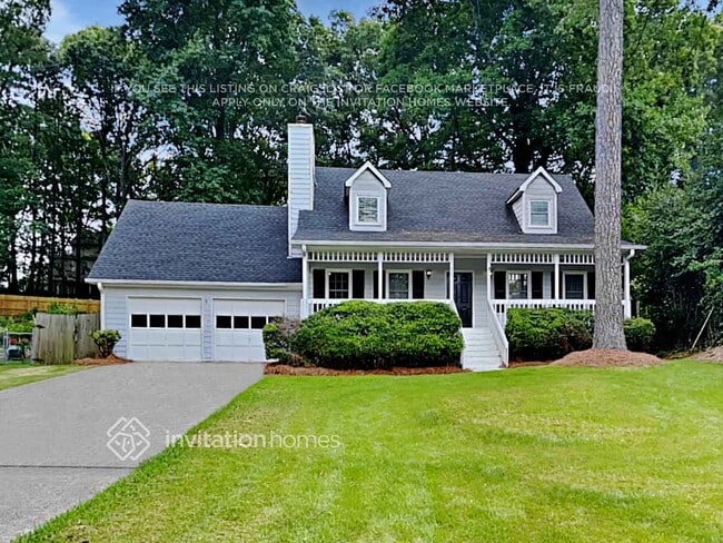 property at 3215 Revere Cir