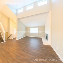 9546 Fairway Ridge Rd in Charlotte, NC - Building Photo - Building Photo