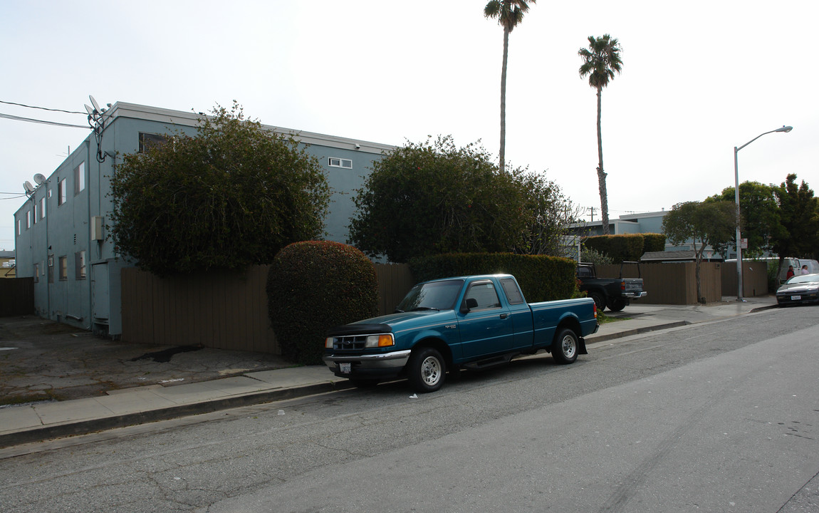 Peninsula Place in San Mateo, CA - Building Photo