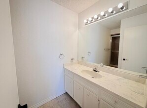 412 Short Circuit in Horseshoe Bay, TX - Building Photo - Building Photo