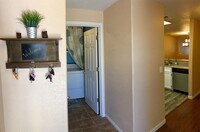 436 Crystal Dr photo'