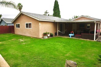 4930 Tyler St in Oceanside, CA - Building Photo - Building Photo