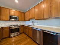 529 N Milwaukee Ave, Unit 301 in Chicago, IL - Building Photo - Building Photo