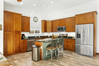 2707 E Louise Dr in Phoenix, AZ - Foto de edificio - Building Photo