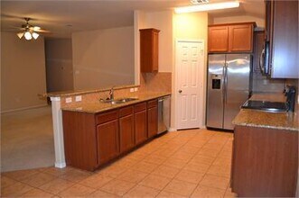 2405 S Clear Creek Rd in Killeen, TX - Building Photo - Building Photo