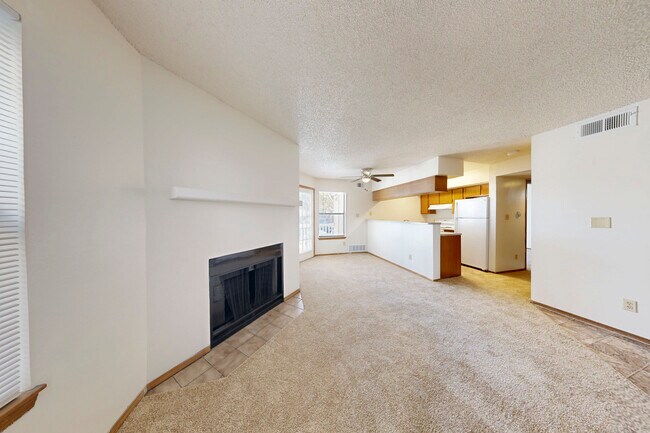 Ridge Hill in Aurora, CO - Building Photo - Interior Photo
