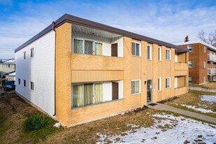 1409 37th St SW in Calgary, AB - Building Photo