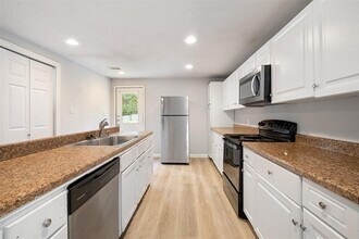 143 Old Piney Trail in Paige, TX - Building Photo - Building Photo