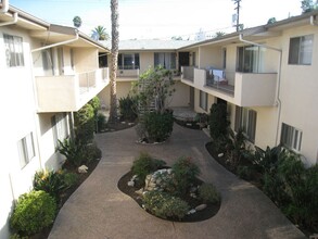 840 Cedar Ave in Long Beach, CA - Building Photo - Building Photo