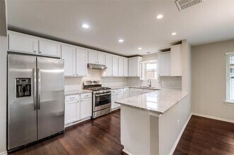 6306 Highgate Ln in Dallas, TX - Building Photo - Building Photo