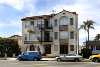 1147 Broad Ave in Wilmington, CA - Building Photo - Building Photo