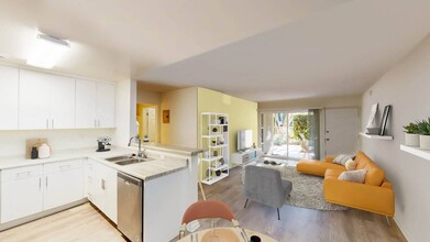 West Park Village in Los Angeles, CA - Foto de edificio - Building Photo