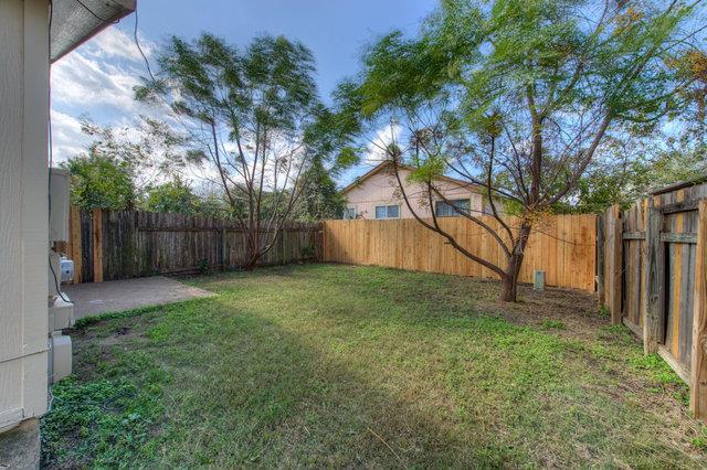 6906 Deep Cir in Austin, TX - Building Photo - Building Photo