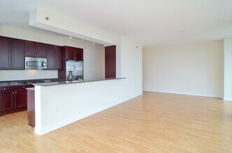 1211 S Prairie Ave in Chicago, IL - Building Photo - Building Photo