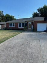 2120 SW 61st St in Oklahoma City, OK - Building Photo