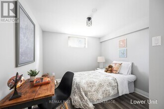 26 Ruskin St in Kingston, ON - Building Photo - Building Photo