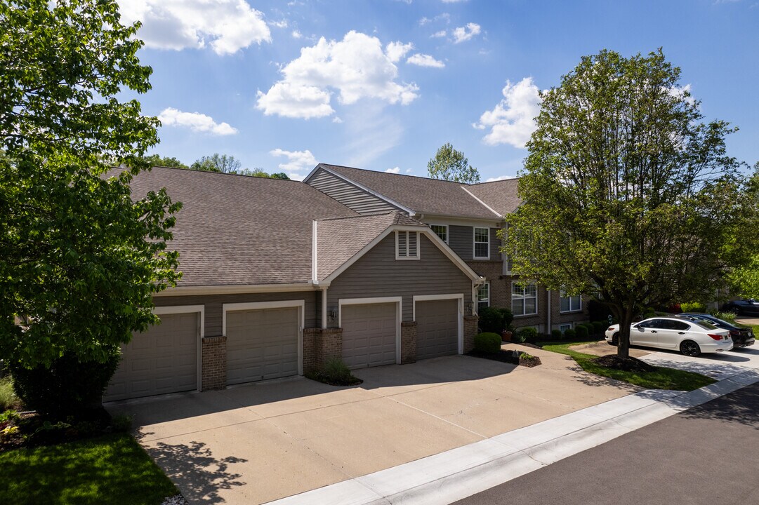 Emerald Springs Condominiums in Crescent Springs, KY - Building Photo