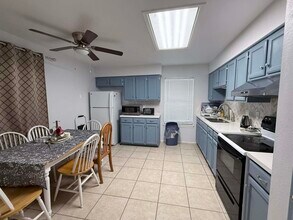 1709 Kingwood Dr in Laredo, TX - Building Photo - Building Photo