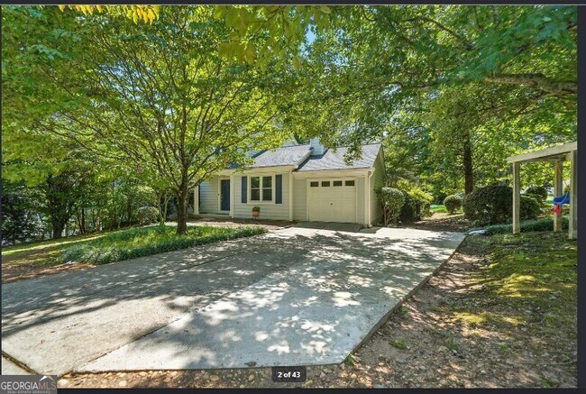3075 Glen Knolls Ct in Alpharetta, GA - Building Photo - Building Photo