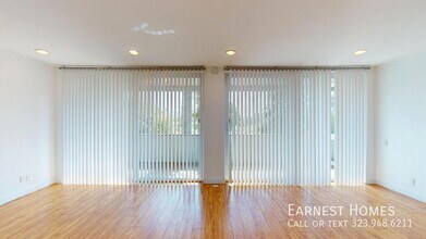 4915 Tyrone Ave in Los Angeles, CA - Building Photo - Building Photo