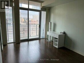 21 Nelson St in Toronto, ON - Building Photo - Building Photo