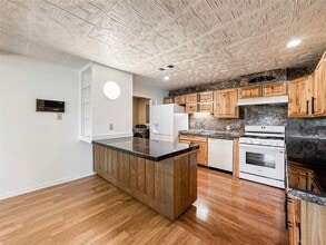 29723 County Rd 25 in Damon, TX - Building Photo - Building Photo