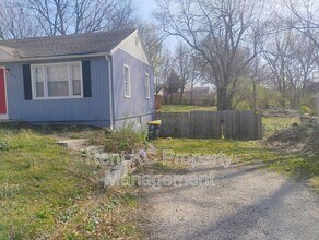 6021 N Topping Ave in Kansas City, MO - Building Photo - Building Photo