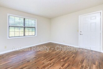 103 S Ridge Dr in Woodbury, TN - Building Photo - Building Photo