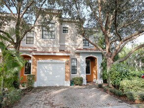 102 Astor Cir in Delray Beach, FL - Building Photo - Building Photo