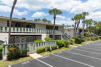 Westbay Cove in Holmes Beach, FL - Building Photo - Building Photo