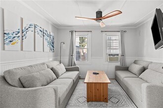35 Pope St in Newport, RI - Building Photo - Building Photo