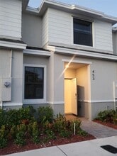 453 NE 13th St in Florida City, FL - Building Photo - Building Photo