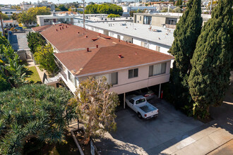 1711 Purdue Ave in Los Angeles, CA - Building Photo - Building Photo