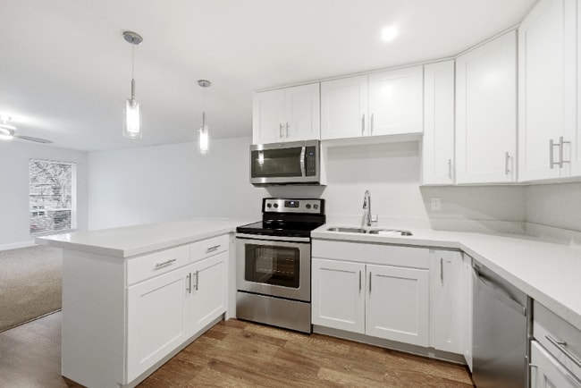 172 W Clinton Ave in Salt Lake City, UT - Foto de edificio - Building Photo