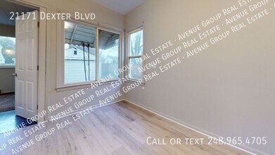 21171 Dexter Blvd in Warren, MI - Building Photo - Building Photo