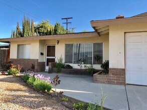 24663 Barton Rd in Loma Linda, CA - Building Photo - Building Photo