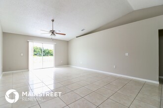 6338 Gondola Dr in Riverview, FL - Building Photo - Building Photo