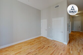 100 W Lexington St in Baltimore, MD - Building Photo - Building Photo