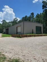 12021 Old Montgomery Rd in Willis, TX - Building Photo - Building Photo