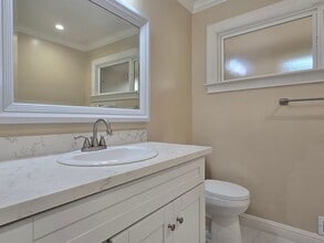 280 Waverley St, Unit 2 in Menlo Park, CA - Foto de edificio - Building Photo