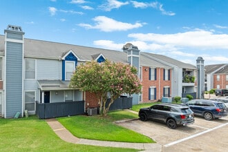 Hawthorne in Houston, TX - Foto de edificio - Building Photo