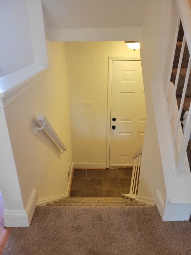 19360 Running Cedar Ct in Germantown, MD - Building Photo - Building Photo