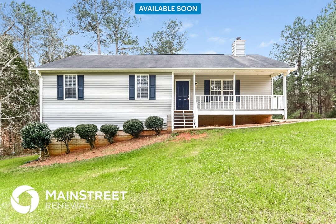 1614 Laney Rd in Locust Grove, GA - Building Photo