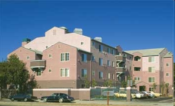 Emeryvilla Apartments in Emeryville, CA - Foto de edificio - Building Photo