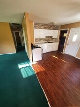 1808 E Bertman Ave in Springfield, IL - Building Photo - Building Photo
