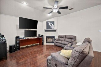 3105 103rd St in Lubbock, TX - Building Photo - Building Photo