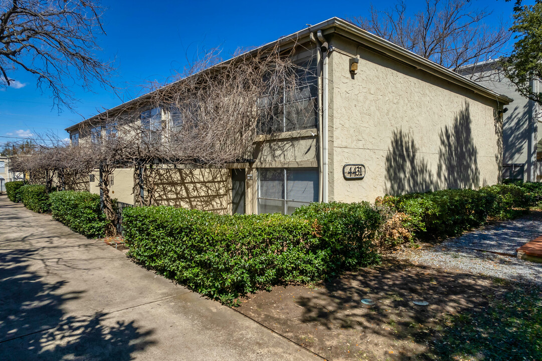 4431 Travis St in Dallas, TX - Building Photo