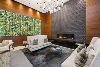 1201 S Prairie Ave, Unit 704 in Chicago, IL - Building Photo - Building Photo