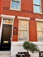 747 S 10th St in Philadelphia, PA - Building Photo - Building Photo