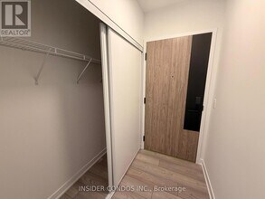 1001 The Queensway in Toronto, ON - Building Photo - Building Photo